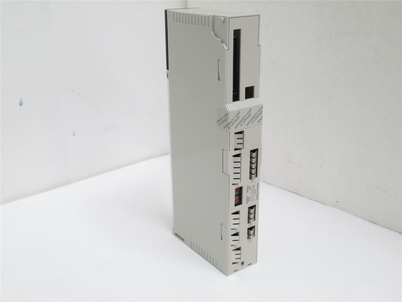 Schneider 140CRA93100; RIO Drop Adaptor Module