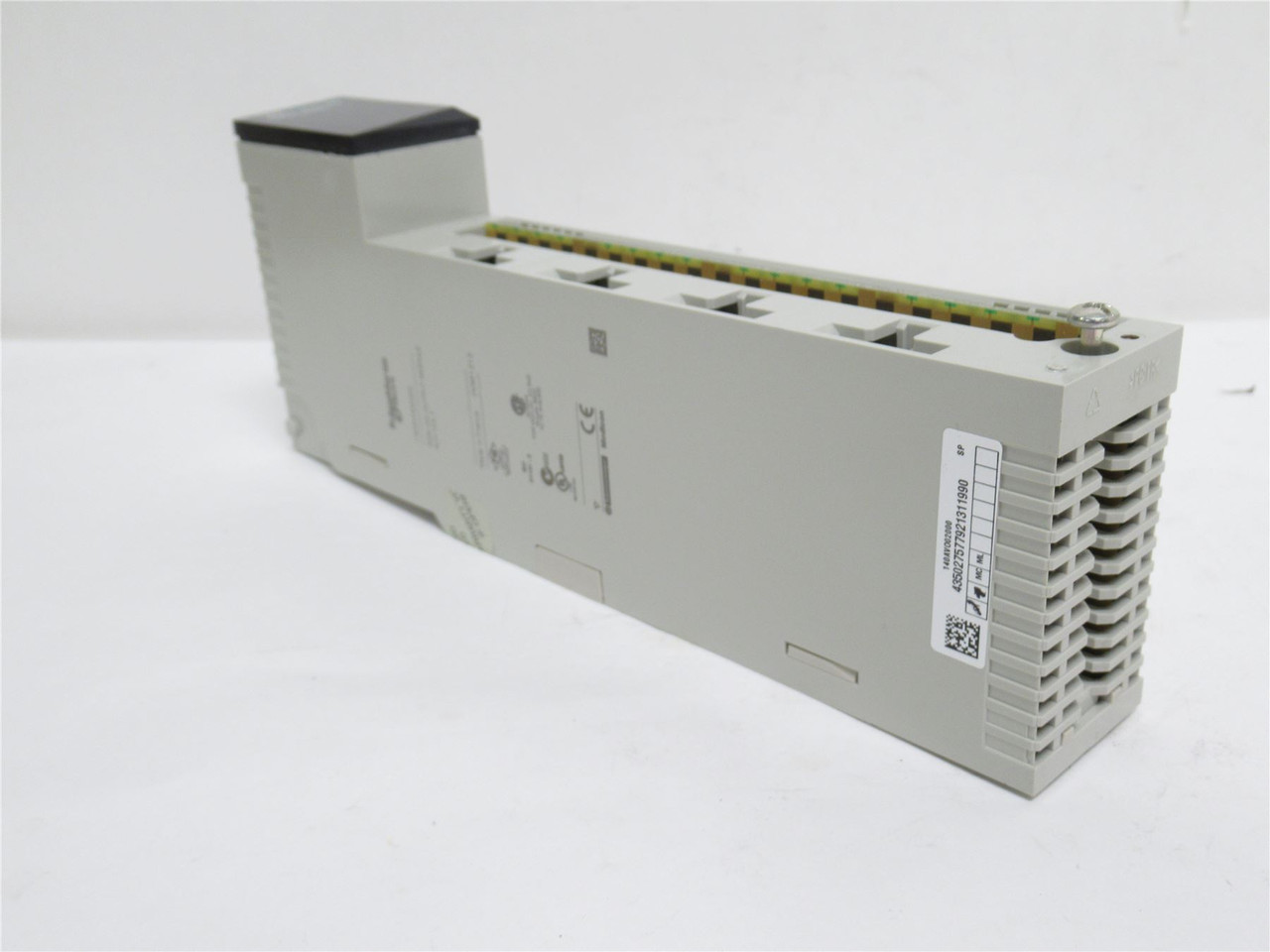 Schneider 140AVO02000; Analog Output Mod; NO TERM STRIP