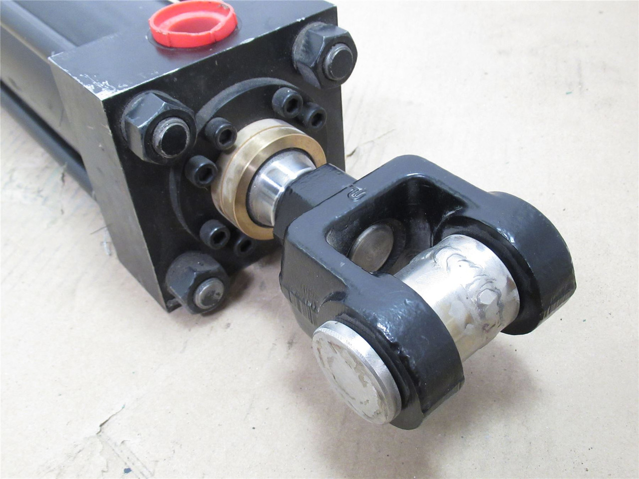 Yates U4FT4; Hydraulic Cylinder; 3-1/2"ID x 18" Stroke