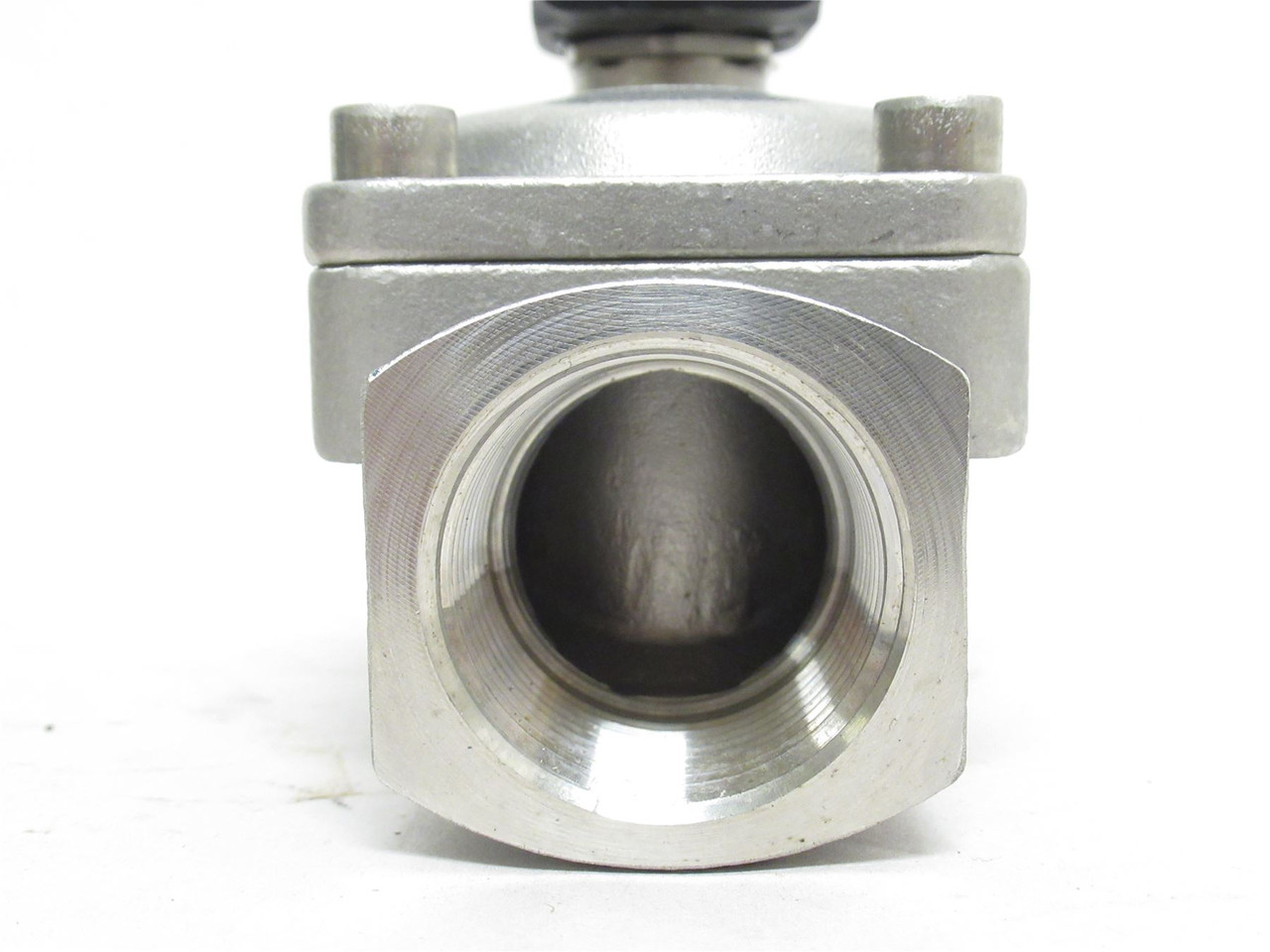 Buschjost 8274400.9101; Air Valve; SS; 1NPT; 16BAR; 24VDC