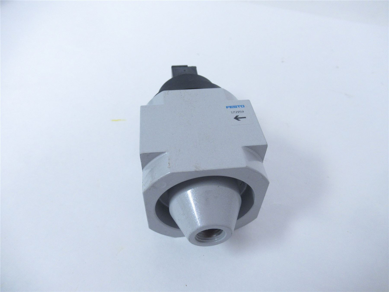 Festo HEE-D-MIDI-24; Pneumatic Solenoid Valve 172959 On/Off