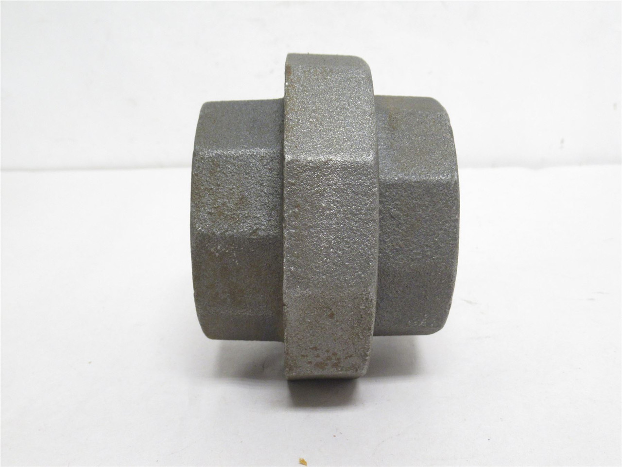 Industry-Std 1LCB2; Malleable Iron Pipe Coupler; 2-1/2NPT