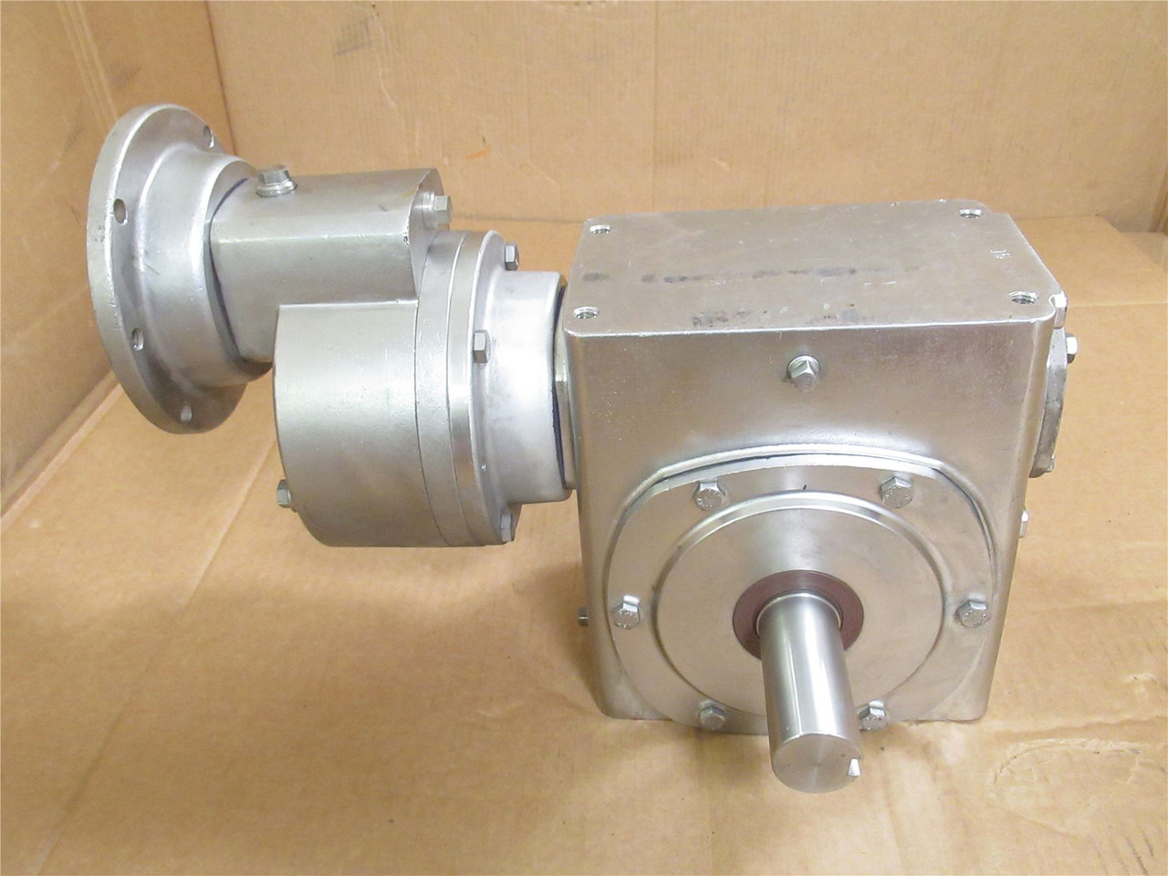 Sterling S2325HWBQ075663; Custom Gearbox; SS; RA; 75:1 Ratio