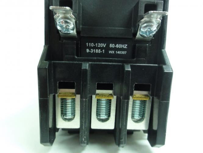 Eaton C25DNE325A-GL; Contactor 25A; 600V; 3P; Coil: 120VAC