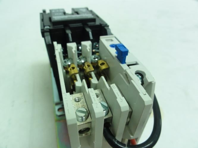 Eaton B25CNC25B; Starter 25A; 600VAC; 2P; Coil: 240VAC