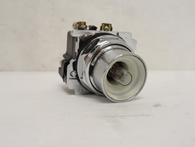 Eaton 10250T471; Illuminated Push Button; 120VAC/DC; 3 Position