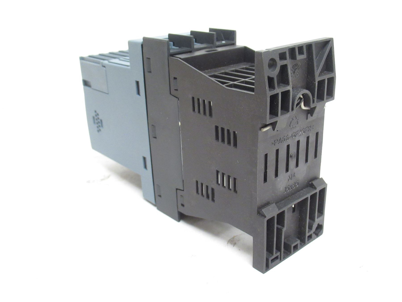 Siemens 3RW3014-1BB04; Soft Starter; 25A; 480VAC; Coil: 24VAC