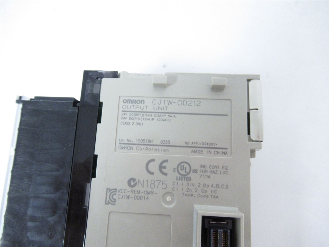 Omron CJ1W-OD212; Output Module PNP 16 Outputs 16 Points