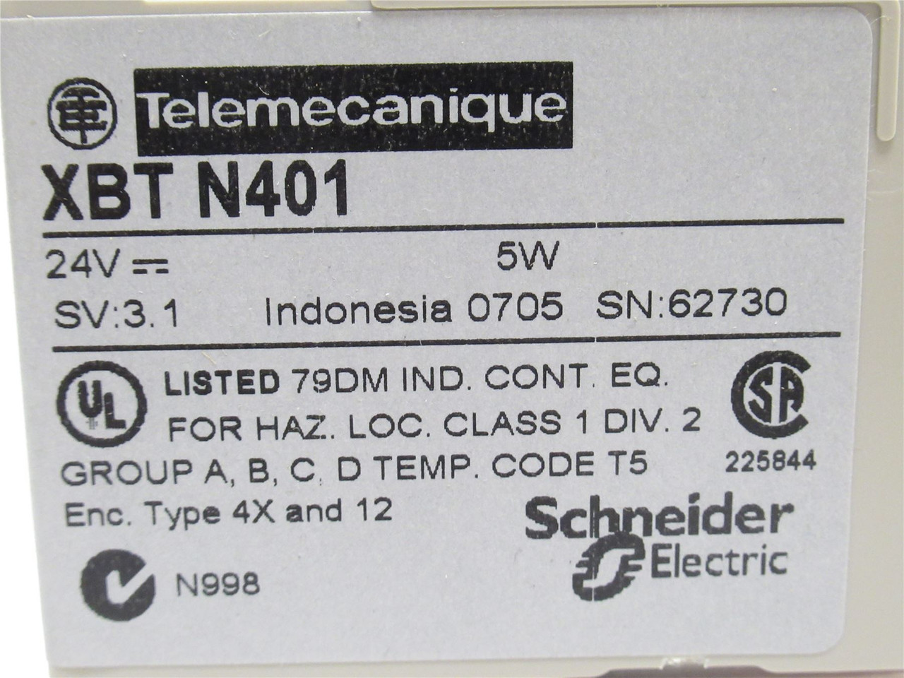 Telemecanique XBT-N401; Compact Display 24V; 5W; 122x32 Pixels