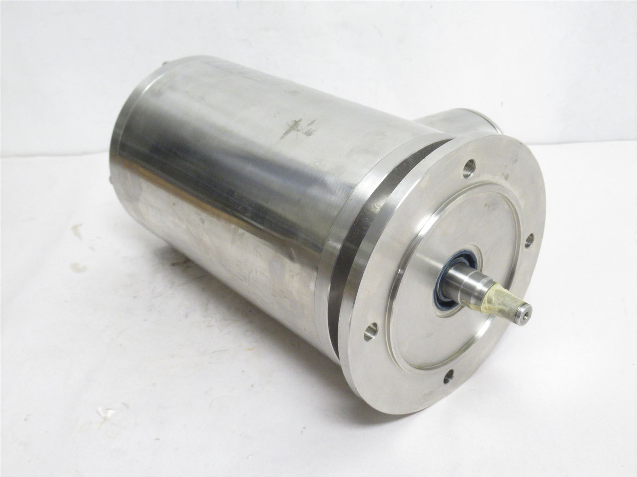 Dertec FP2SS 8014 B5T2; AC Motor SS 5.5kW 480VAC 1730RPM