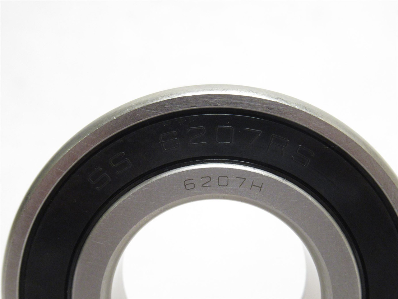EZO  6207-2RS; Ball Bearing 35mmID x 72mmOD x 17mm Width