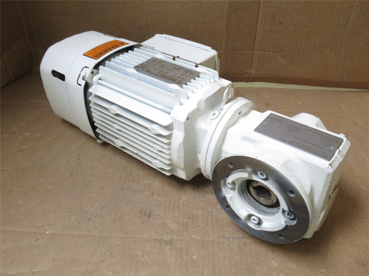 SEW SAF37DRE80M4BE1HR/DH; AC Gear Motor; 1HP; 19.13:1 Ratio