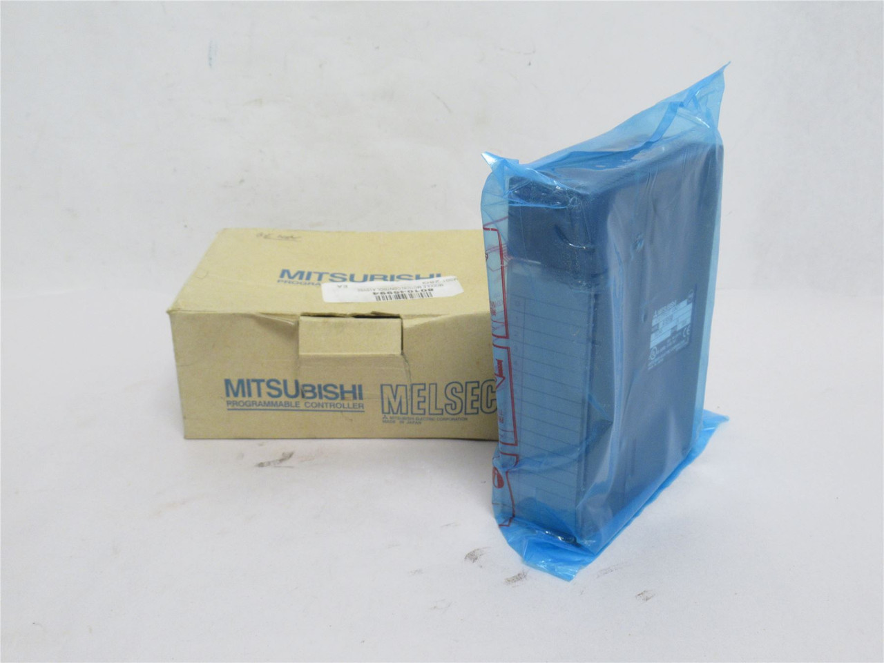 Mitsubishi A1SY60; Digital Output Local Unit Module; 24VDC