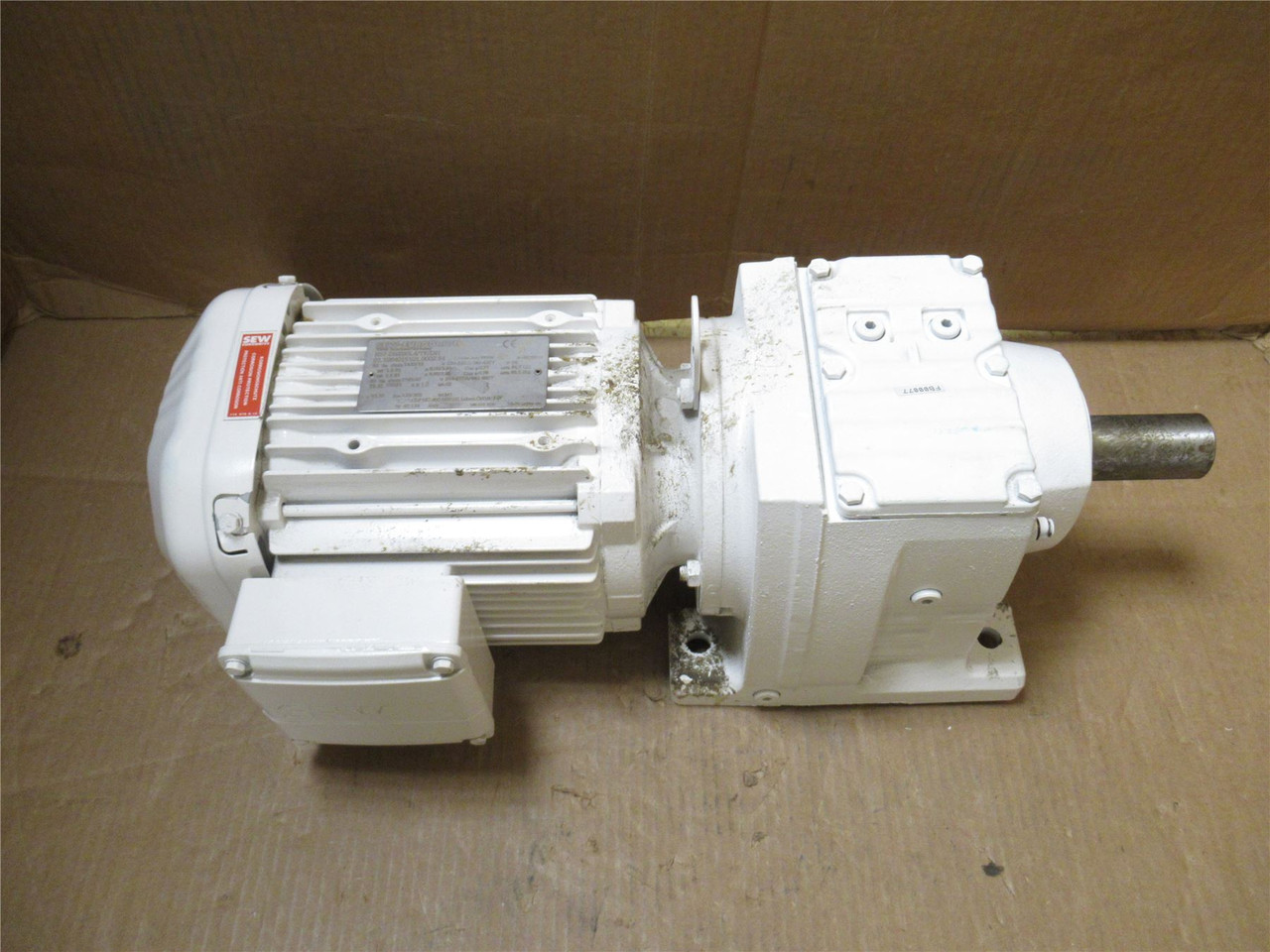 SEW R57DRE90L4/TF/DH; AC Gear Motor; 43.3:1 Ratio; 1.5kW; 420V