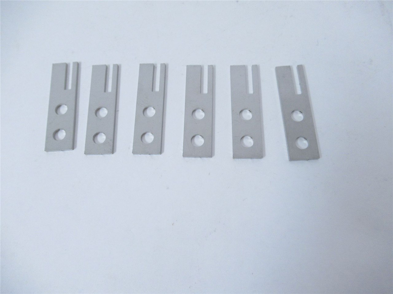 Metal Craft Inc GT967B; Blade Guide 14 GaugeSS 2.375" L .75"W