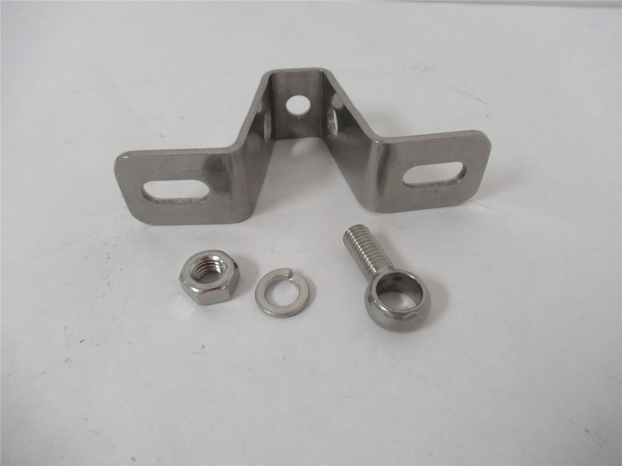 System Plast VG253NS12;  Guide Rail Brackets 5"L 2.2"H 1.2"W