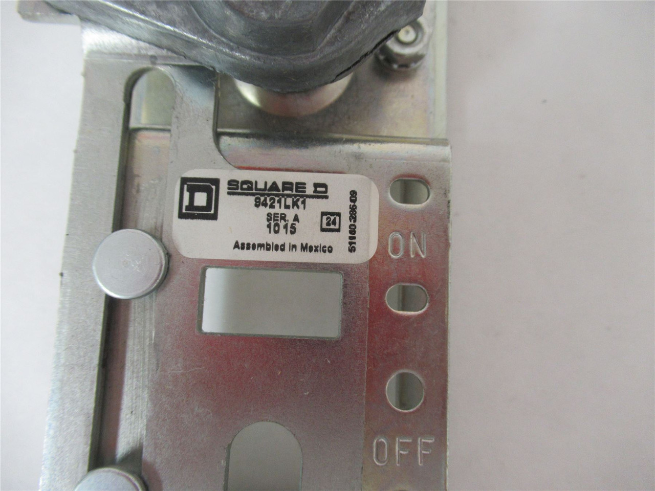 Square D 9421LK1; Circuit Breaker Operating Mechanism