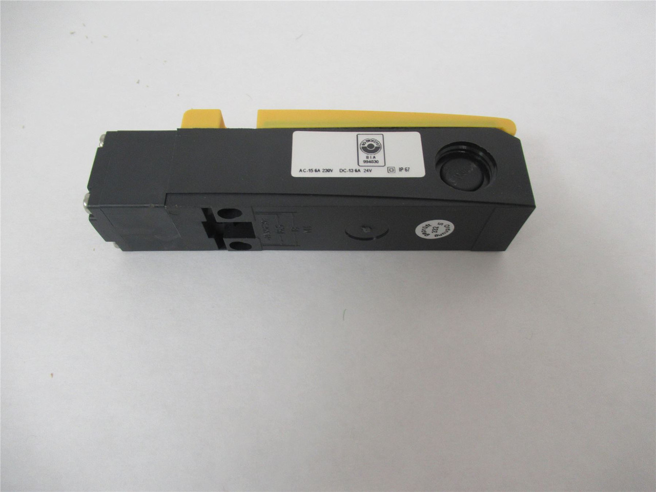 SICK 11-S213; Safety Switch  15AC 13 DC 2 NC 1 NO