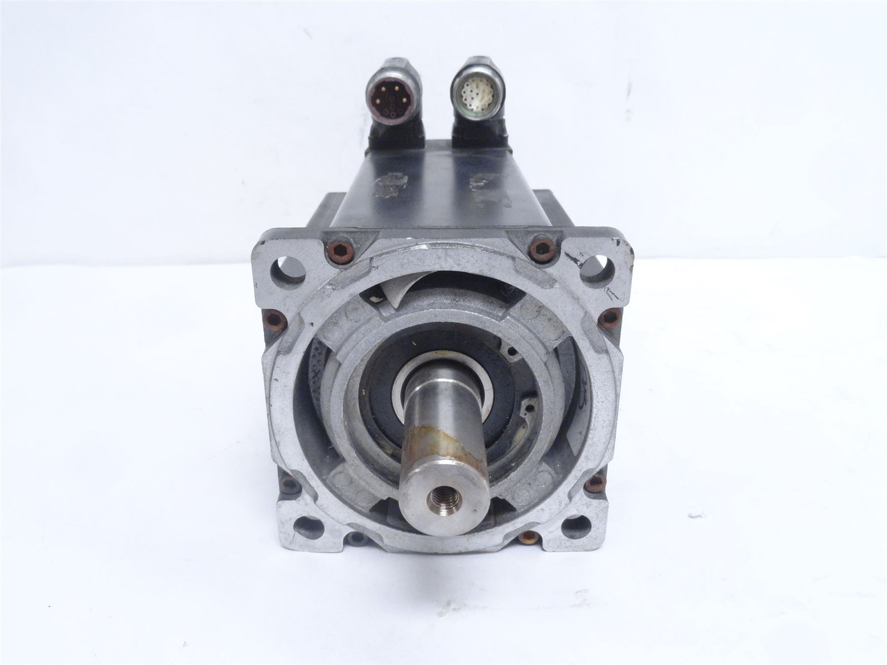 Allen-Bradley MPL-B4540F-MK72AA; Servo Motor; 3.5HP; 460V; 3PH