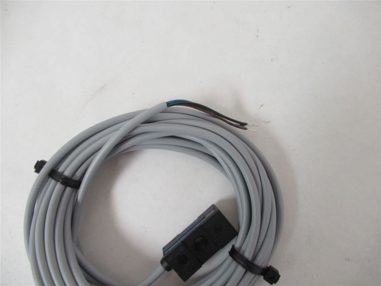 Festo SMTO1PSKLED24CSA; Poximity Sensor 24VDC 2 Position PNP