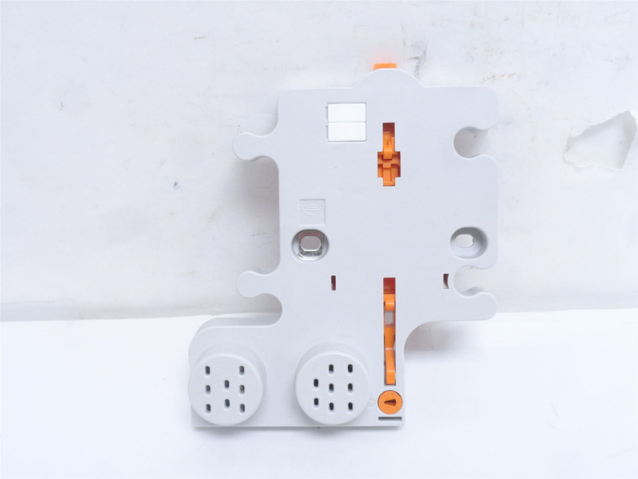 Allen-Bradley 1738-OB8EM23; Digital Output Module; 24VDC Out