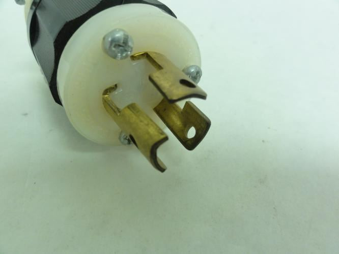 Leviton 4720-C; Locking Plug; 15A; 125V; 2 Pole