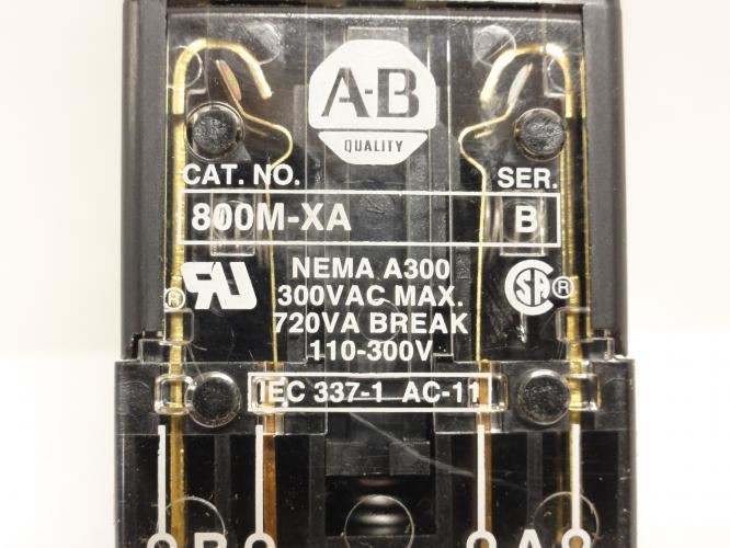 Allen-Bradley 800MR-JH2KB; Selector Switch; 3-POS; 300VAC; 10A