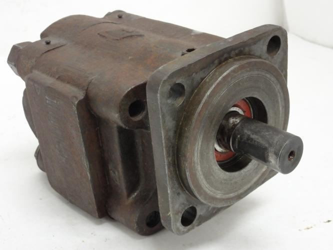 Commercial MDL-UNKN-140244; Hydraulic motor; 4 Bolt Mount