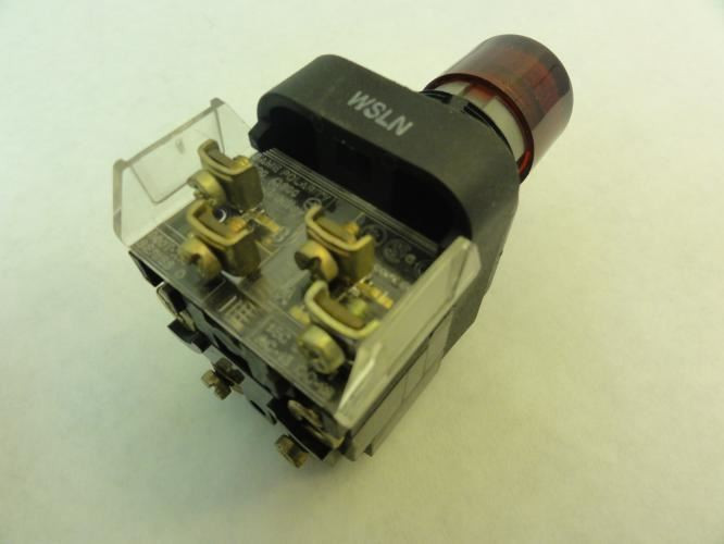 Allen-Bradley 800H-PRBL16R; Red Illuminated Push Switch SER F