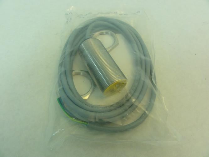 Turck BI10-EG30-AZ3X; Proximity Sensor; 20-250VAC; 10-300VDC