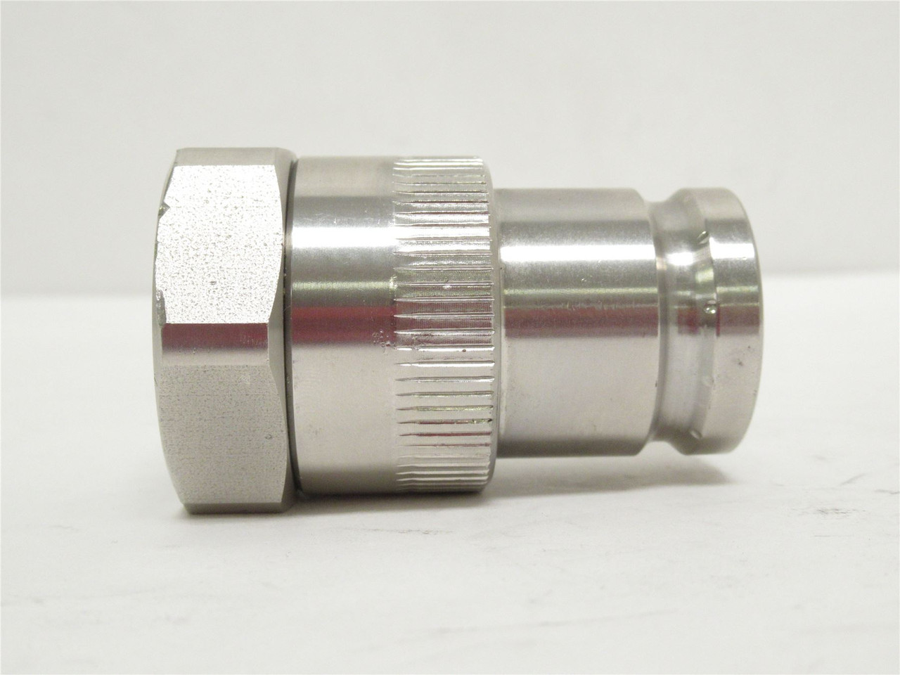 Parker S71-3N8-8EFV; Non-Spill Push-to-Connect 1/2NPT; SS-316