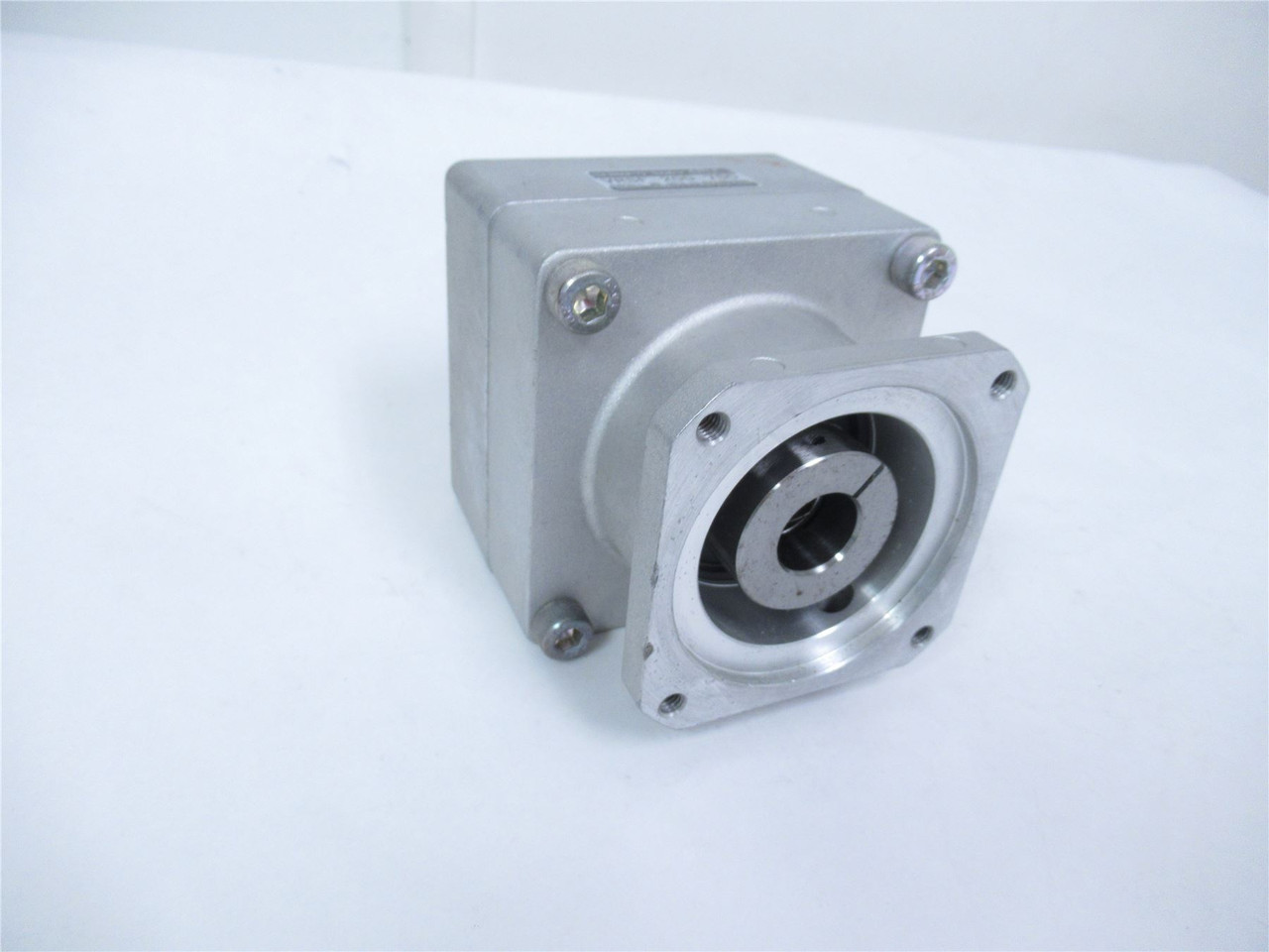 Shimpo Nidec VRSF-20D-750; Gearbox-18mm Input; 24mm Output