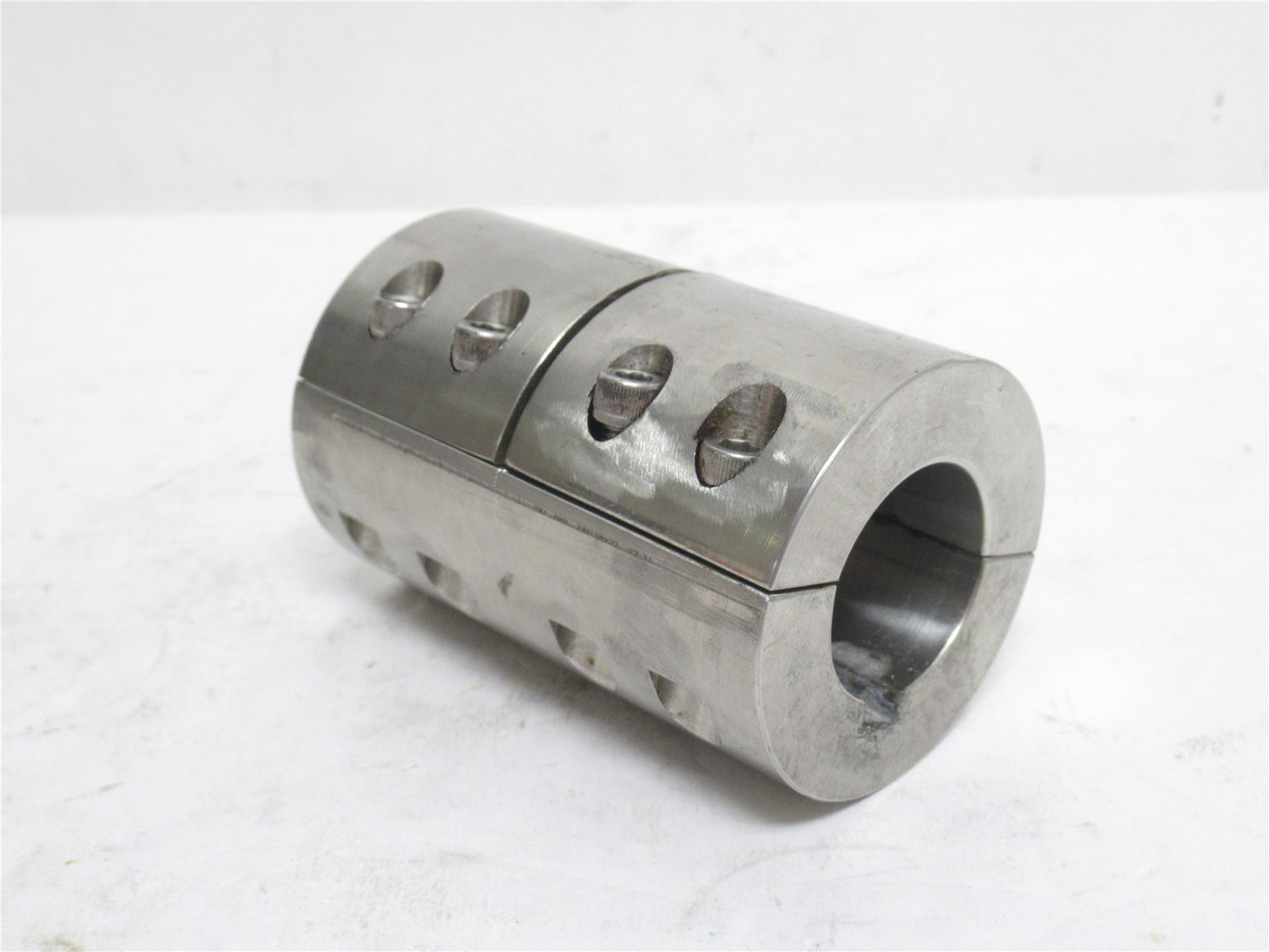 Stafford 7S106106; One Piece Split Clamp SS; 1-3/8" x 1-3/8"ID