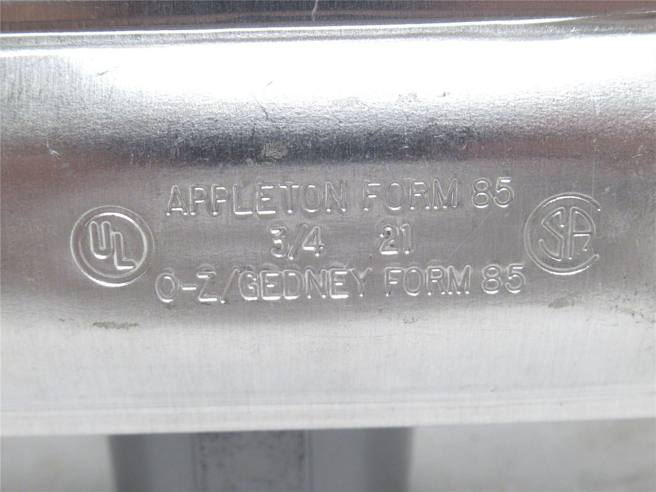 Appleton T75-A; Conduit Body; 3/4" Hub Size; W/Cover Plate