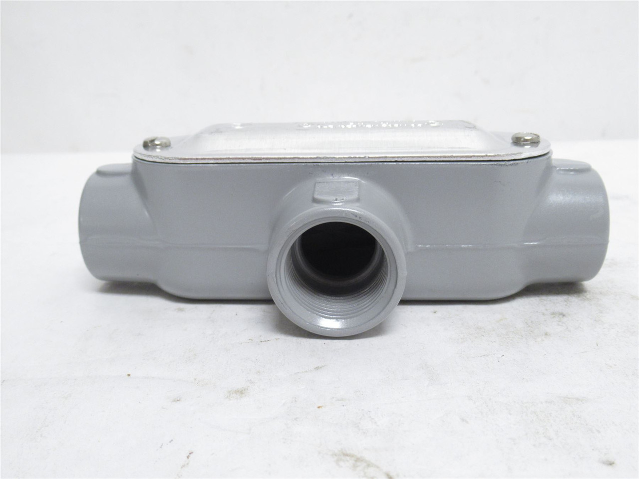 Appleton T75-A; Conduit Body; 3/4" Hub Size; W/Cover Plate