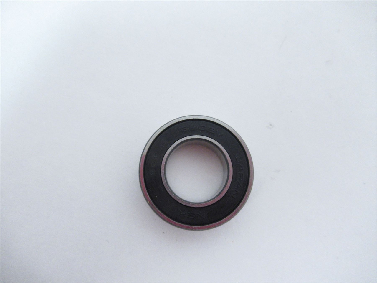NSK 6902VVC; Bearing Roller 15mm ID 28 mm OD 7mmWide
