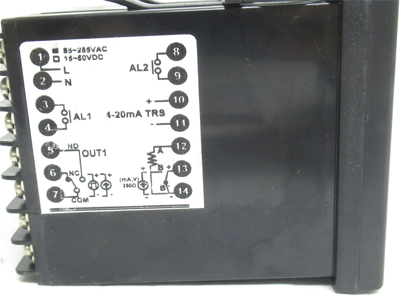 Valltorc MX7-10; Digital Temp Controller 100-240VAC; SPST
