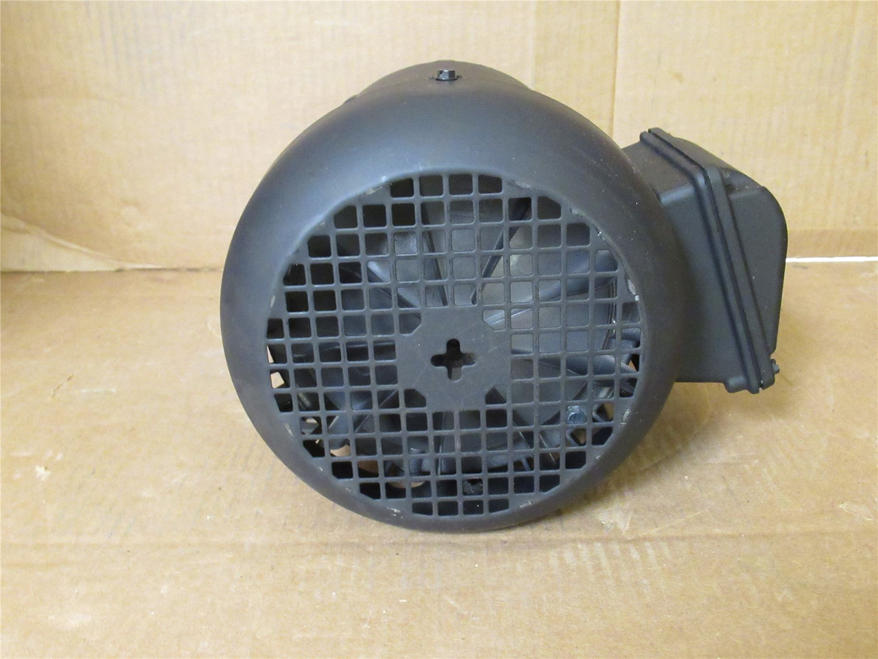 WEG .5012ES3E56C-S; AC Motor 1/2HP; 230/460V; 1160RPM; 3PH