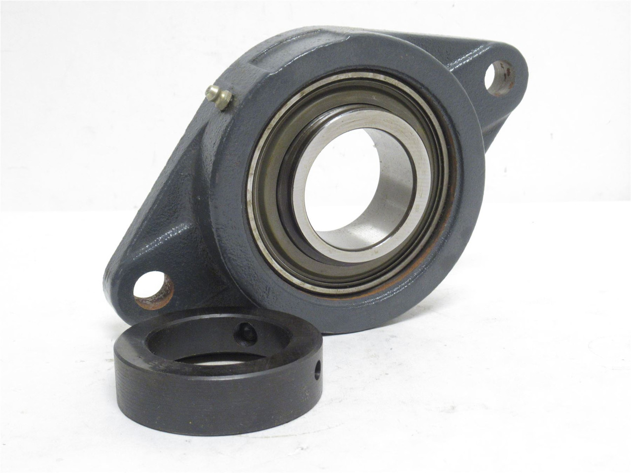Hub City FB230X2; Flange Mount Bearing; 2"ID; 2-Bolt Mount