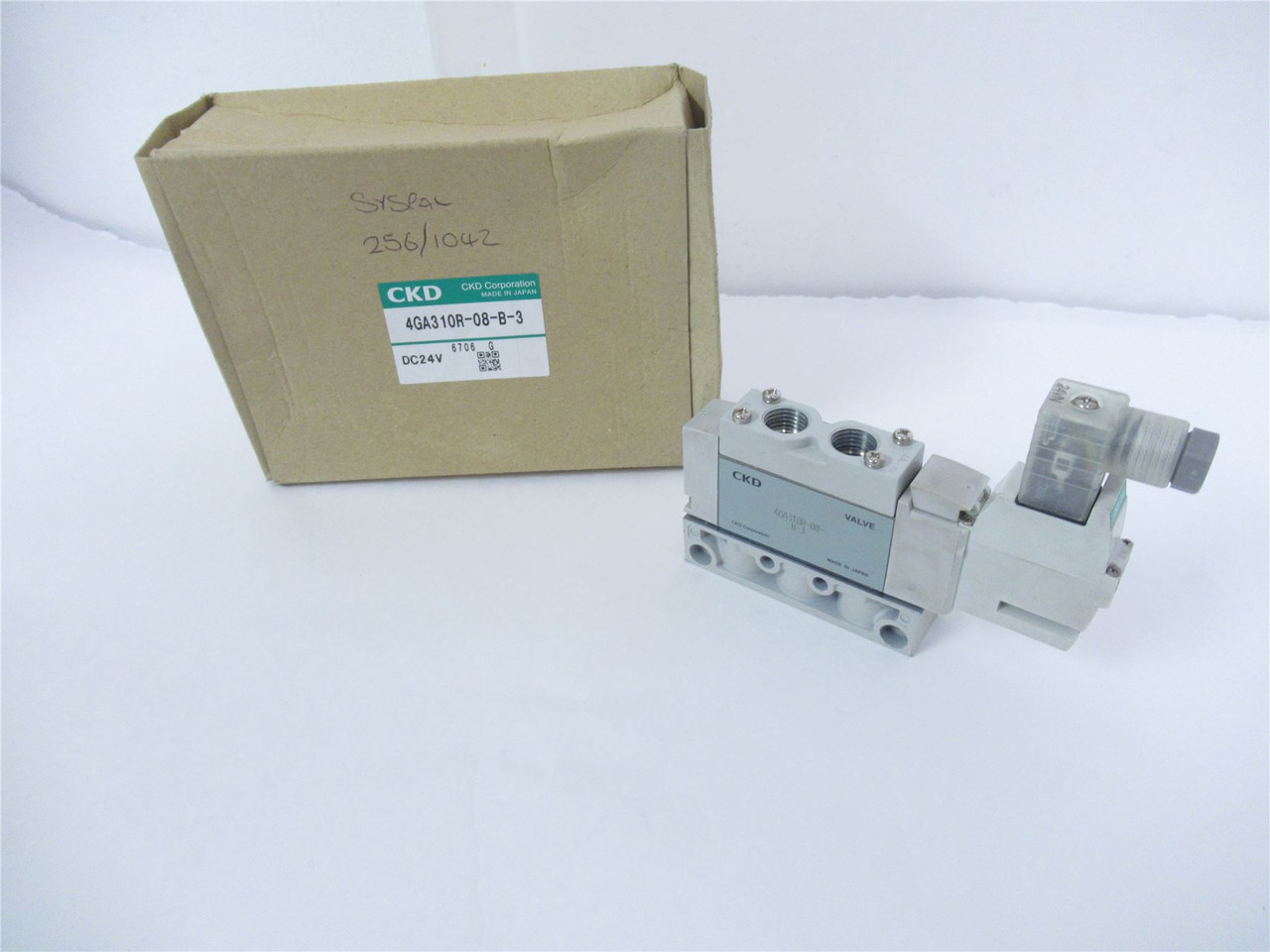 CKD 4GA310R-08-B-3; Solenoid Valve;DC24V; Rc 1/4";Single Coil