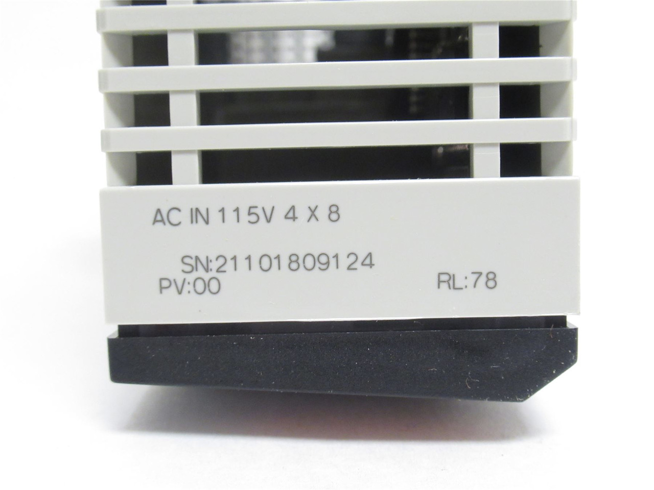 Schneider 140DAI55300; Discrete Input Module 115VAC; 32 Input