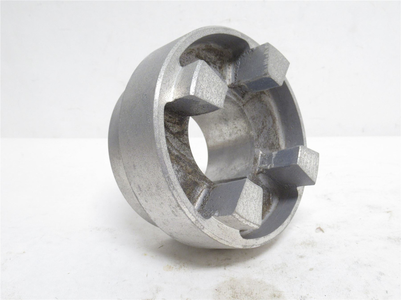 Magnaloy M50020416; Jaw Coupler hub; 2-1/8"ID; 1/2" Key Way