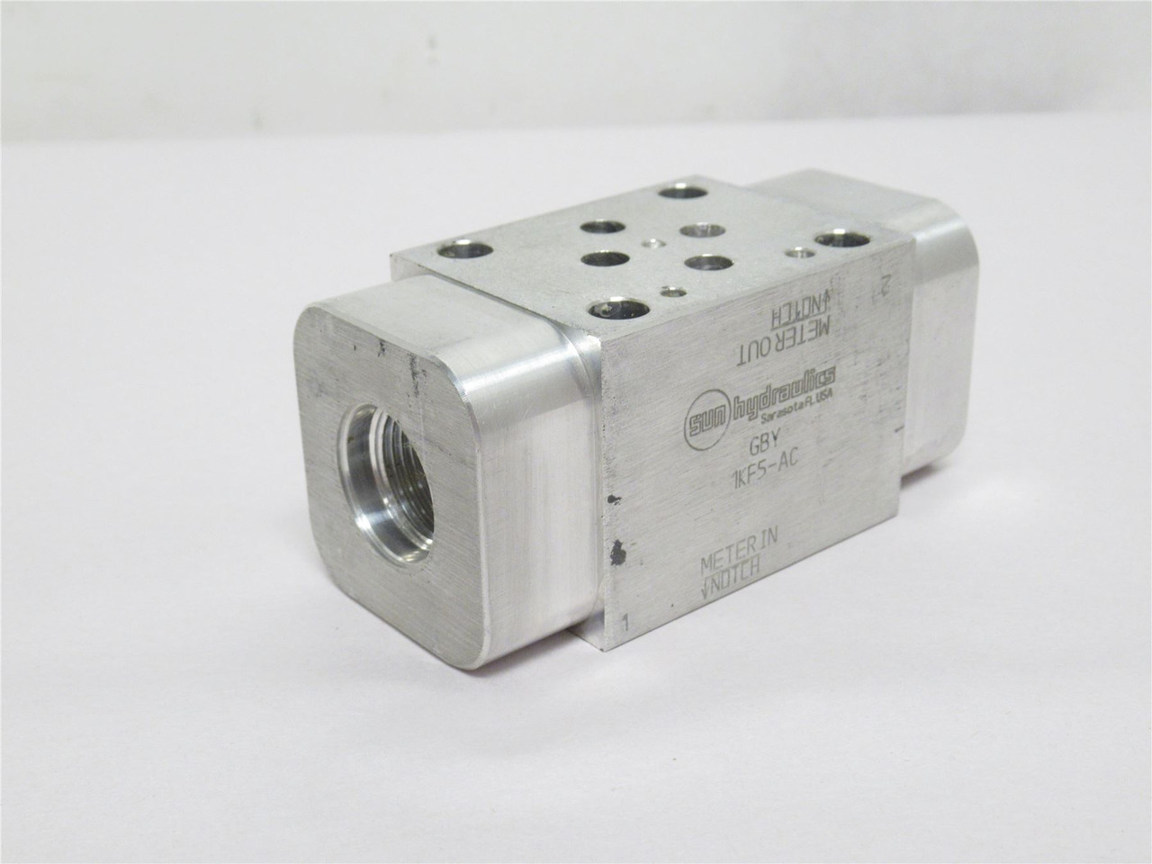 SUN GBY; Aluminum Sandwich Manifold; 22-Cavity