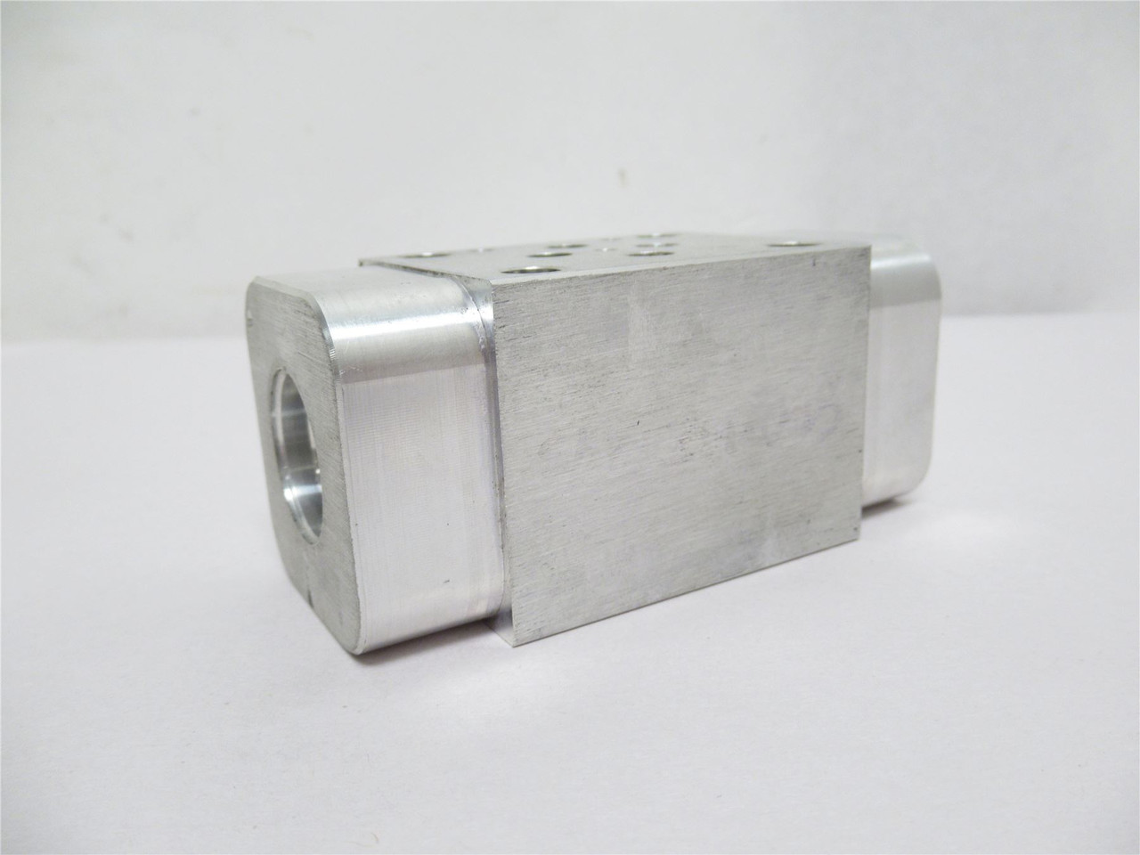 SUN GBY; Aluminum Sandwich Manifold; 22-Cavity