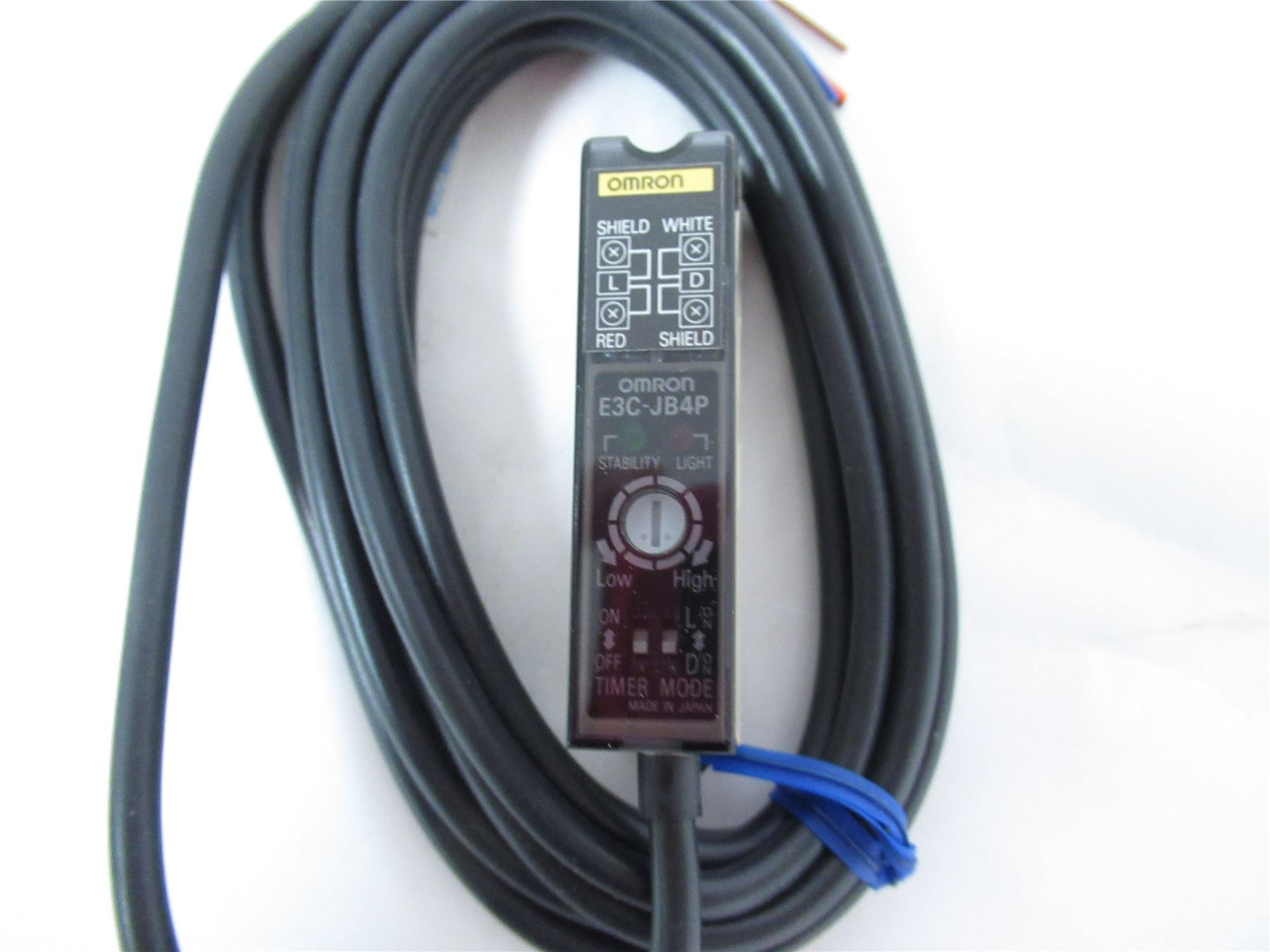 Omron E3C-JB4P; Photoelectric Sensor - Amplifier PNP Output