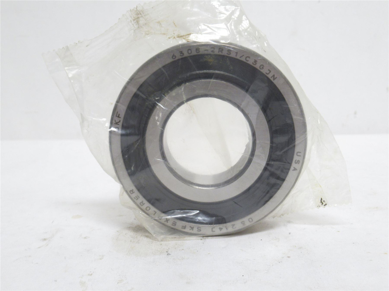 SKF 6306 2ZJEM; Ball Bearing 30mm ID x 72mm OD x 19mm Wide