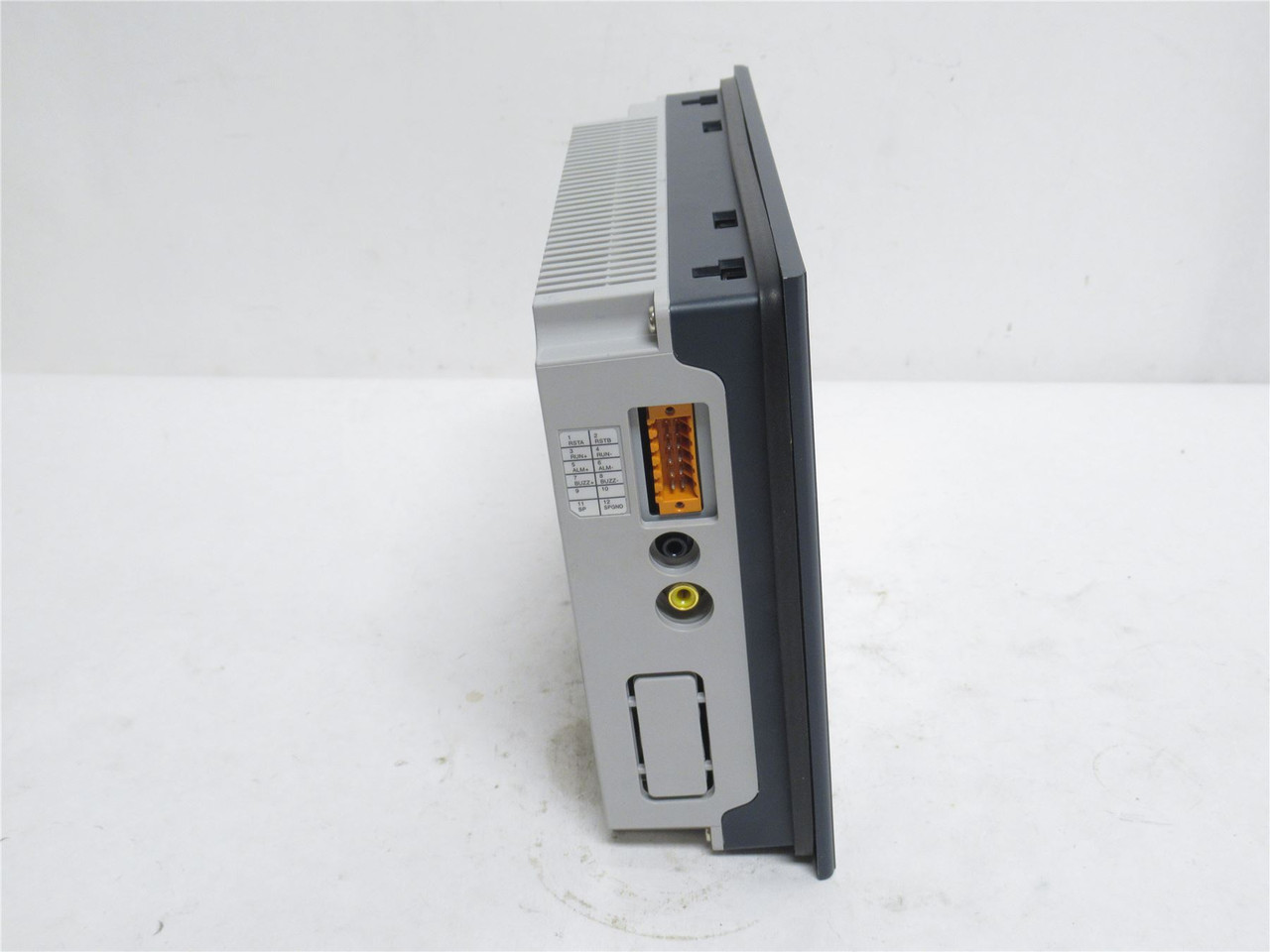 Schneider XBTGT4340; Color Touch Panel; 7.5"; 24VDC; 0.9A