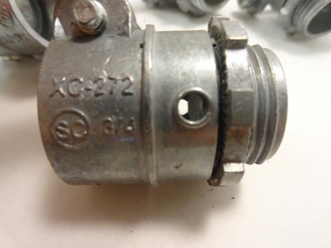 Thomas & Betts XC-272; Lot-6 Squeeze Connectors; 3/4" Size