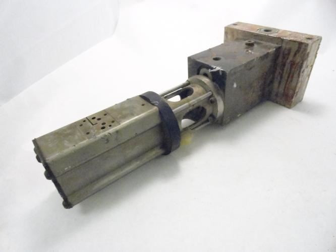 Dynatec 105073; 12:1 Piston Glue Pump 204 Volt B1020032