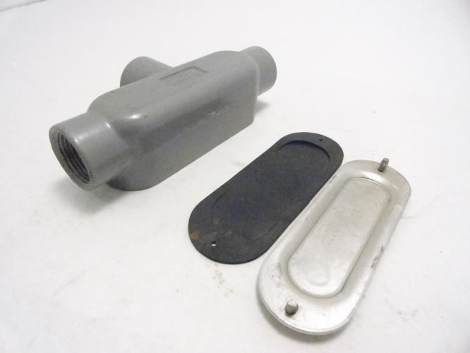 Killark OT-2; Conduit Body w/Cover; 3/4" Hub Size